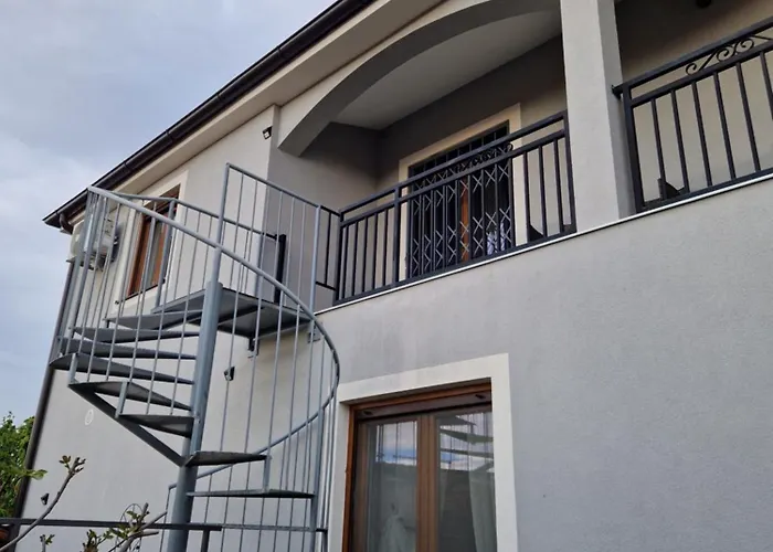 Mueller Διαμέρισμα *